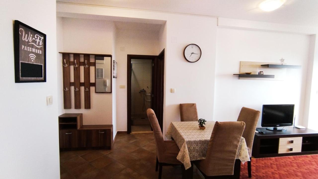 Rakocevic Apartments Petrovac na moru Exterior foto